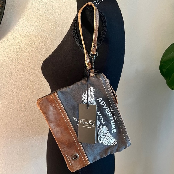 Myra Bag ADVENTURE BEGINS Distressed Pouch Wristlet Pouch Zip Pouch Clutch NEW - Picture 3 of 13